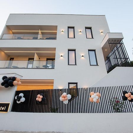 Calma Boutique Hotel Vlorë 外观 照片