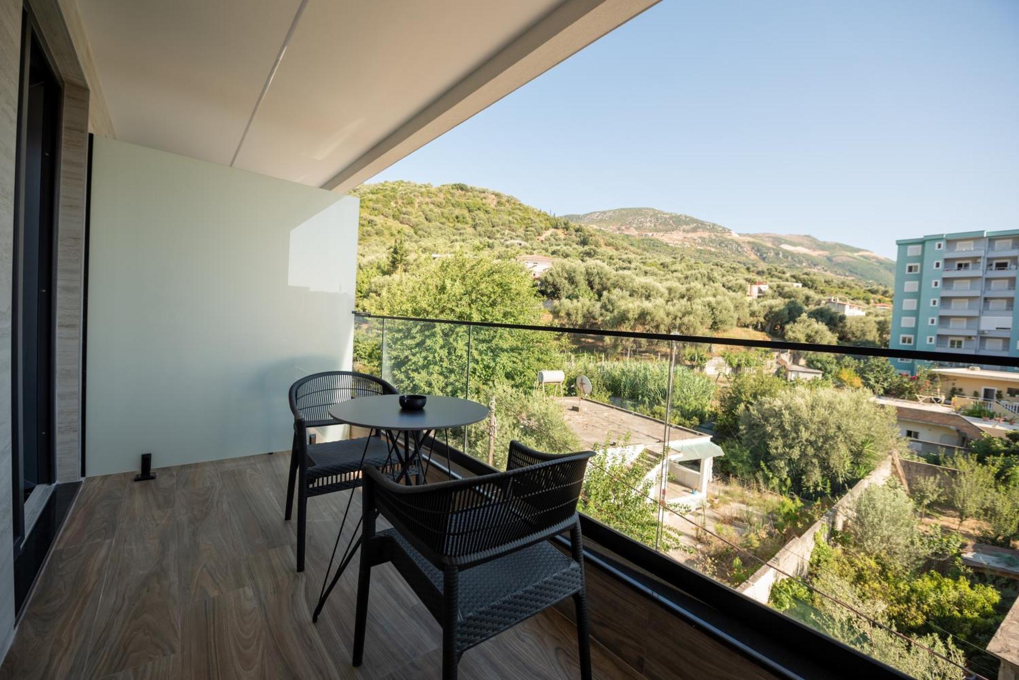 Calma Boutique Hotel Vlorë 外观 照片