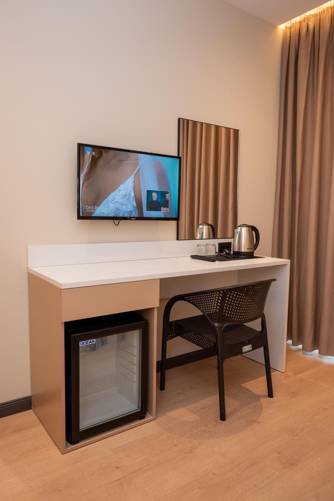 Calma Boutique Hotel Vlorë 外观 照片